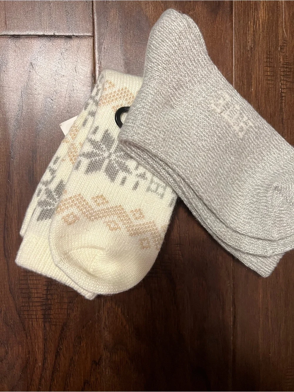 Hue Women's 2-Pack Nordic Snowflake & Solid Crew Socks - Ivory Grey One Size $18
